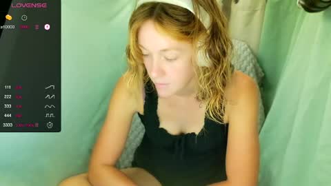 Lily online show from 04/21/26, 11:18