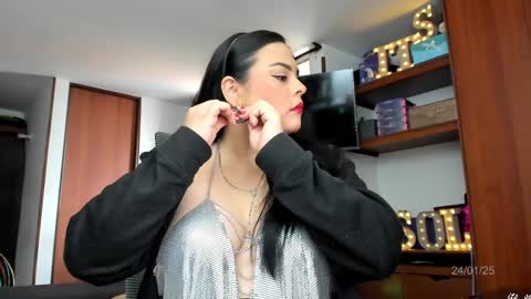 Sol online show from 01/24/25, 01:47