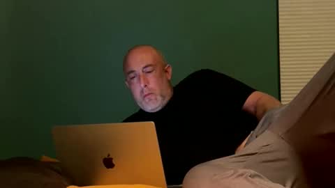 Snapshot of itsanexperiment chatting on 02/24/26, 07:06 itsanexperiment online show from 02/24/26, 07:06