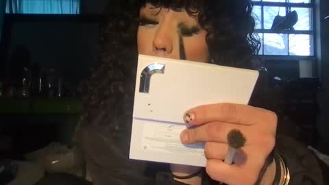 Snapshot of itsariessecrets chatting on 01/22/25, 11:43 itsariessecrets online show from 01/22/25, 11:43