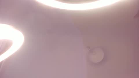 Isabella online show from 09/23/25, 10:18