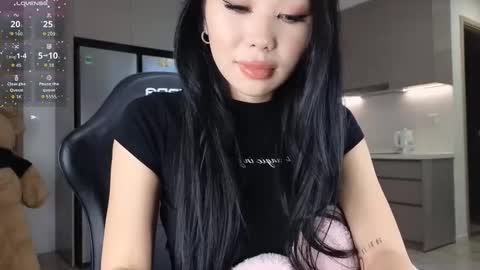 Queen Liya online show from 02/08/26, 08:29