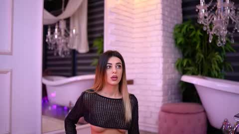 itsivylicious online show from 02/09/26, 06:06