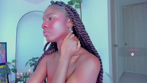 lau online show from 02/02/25, 05:04