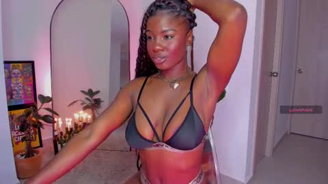 lau online show from 02/21/25, 02:17