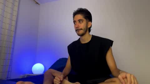 Snapshot of itsmartin_ chatting on 02/12/26, 12:11 itsmartin_ online show from 02/12/26, 12:11