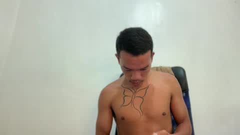Snapshot of itsme_urboy chatting on 05/20/26, 02:29 itsme_urboy online show from 05/20/26, 02:29