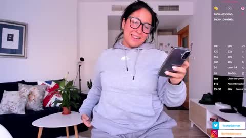 Itsmedannax   online show from 11/14/25, 10:47