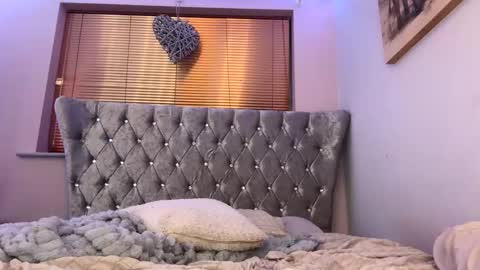 Lola online show from 12/06/24, 09:46