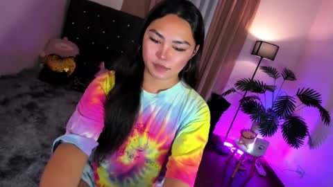 Siana online show from 07/08/26, 11:48