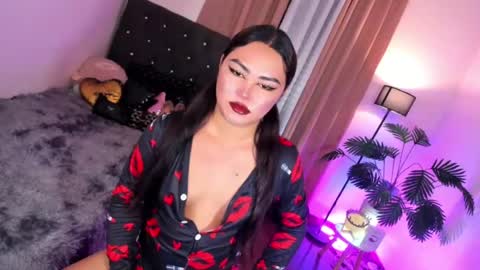 Siana online show from 07/19/26, 05:49