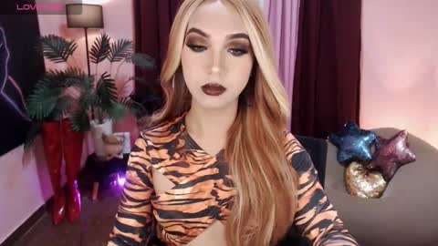 Sofia online show from 11/04/25, 06:29