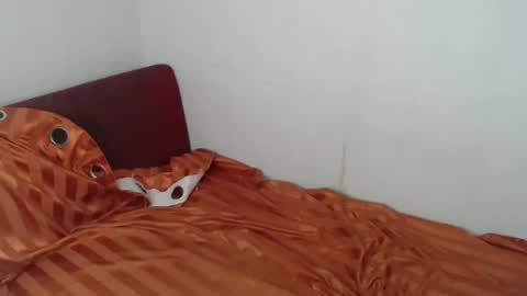 Snapshot of itsmetweety chatting on 01/12/25, 10:45 Vena online show from 01/12/25, 10:45