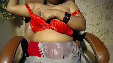 Mira online show from 04/09/26, 04:34