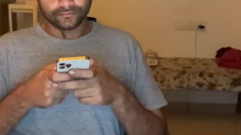 Snapshot of itsmylife021 chatting on 10/19/25, 03:01 Raje online show from 10/19/25, 03:01