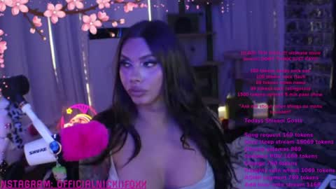 Snapshot of itsnickibabyy chatting on 06/25/26, 11:31 Nicki Foxx online show from 06/25/26, 11:31