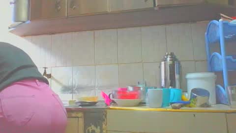 Snapshot of itsqueen_blacq chatting on 09/18/25, 07:10 Queen blacq online show from 09/18/25, 07:10