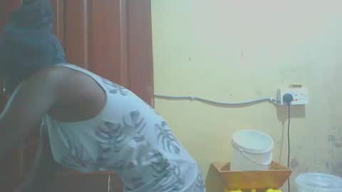 Snapshot of itsqueen_blacq chatting on 10/13/25, 08:47 Queen blacq online show from 10/13/25, 08:47