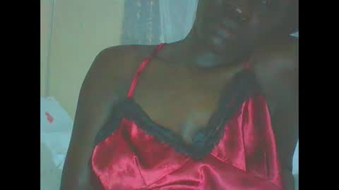 Snapshot of itsqueen_blacq chatting on 10/18/25, 10:27 Queen blacq online show from 10/18/25, 10:27