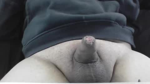 Snapshot of itsssergio1003 chatting on 11/19/25, 05:46 itsssergio1003 online show from 11/19/25, 05:46