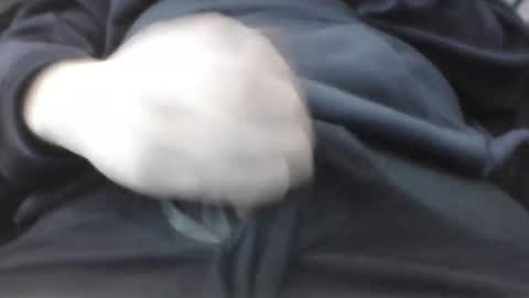 Snapshot of itsssergio1003 chatting on 11/26/25, 05:47 itsssergio1003 online show from 11/26/25, 05:47