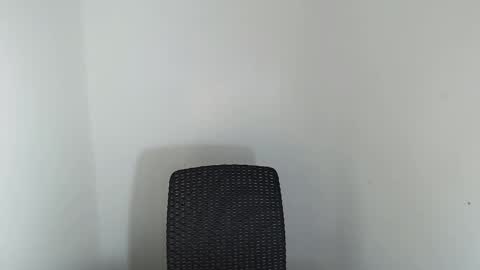 Snapshot of itsurgil_kloeh chatting on 11/15/25, 09:17 itsurgil_kloeh online show from 11/15/25, 09:17