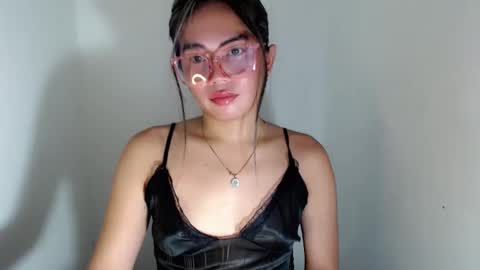 Snapshot of itsurgil_kloeh chatting on 11/20/25, 03:56 itsurgil_kloeh online show from 11/20/25, 03:56