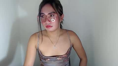 Snapshot of itsurgil_kloeh chatting on 11/25/25, 04:51 itsurgil_kloeh online show from 11/25/25, 04:51