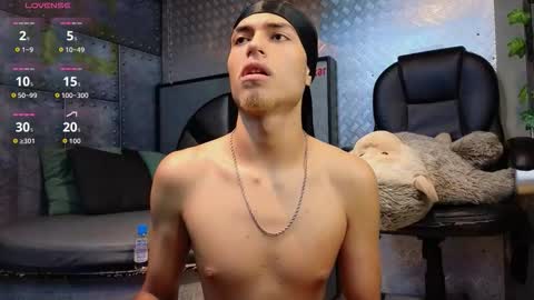 itszairen online show from 03/12/26, 04:18