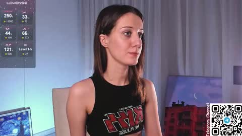 Snapshot of ittybittytittykira chatting on 12/15/25, 12:09 Kira online show from 12/15/25, 12:09