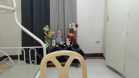 Snapshot of itzme_jhonfred chatting on 05/10/26, 11:48 Jhonfred online show from 05/10/26, 11:48
