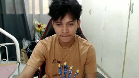 Snapshot of itzme_john chatting on 06/21/26, 01:52 itzme_john online show from 06/21/26, 01:52