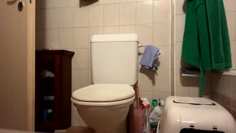 Iuuuf2 or Samel online show from 12/08/24, 01:36