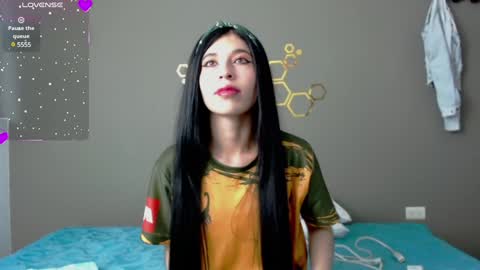 Snapshot of ivana_rose chatting on 01/19/25, 10:49 Adris online show from 01/19/25, 10:49