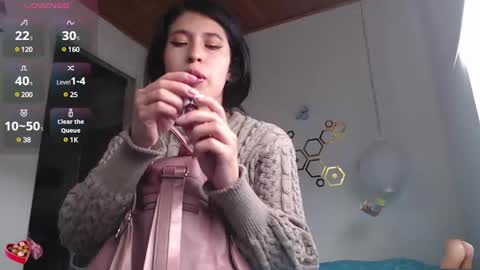 Snapshot of ivana_rose chatting on 02/23/25, 08:33 Adris online show from 02/23/25, 08:33