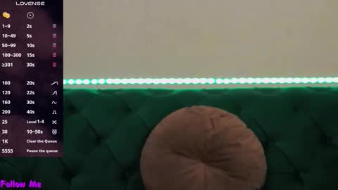 Snapshot of ivanacharm chatting on 10/14/25, 03:18 ivanacharm online show from 10/14/25, 03:18