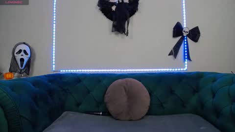 Snapshot of ivanacharm chatting on 10/18/25, 03:31 ivanacharm online show from 10/18/25, 03:31