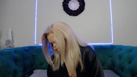 Snapshot of ivanacharm chatting on 12/02/25, 04:40 ivanacharm online show from 12/02/25, 04:40