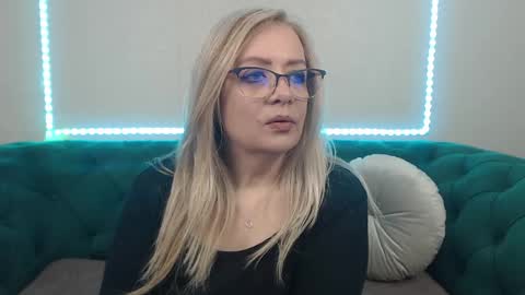 ivanacharm online show from 04/23/26, 03:52