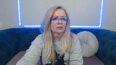 Snapshot of ivanacharm chatting on 04/28/26, 03:33 ivanacharm online show from 04/28/26, 03:33