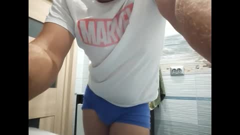 Snapshot of ivanes888 chatting on 09/10/25, 06:52 Mickey online show from 09/10/25, 06:52