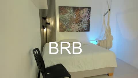 ivania_lua online show from 04/20/26, 11:13