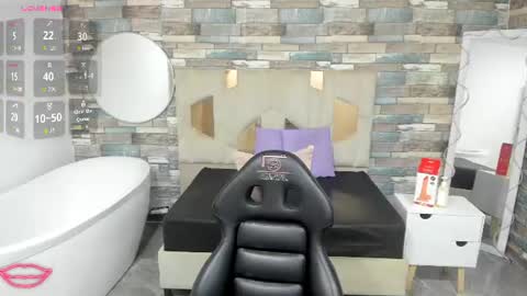 Snapshot of ivanna_tay1 chatting on 07/04/26, 03:24 ivanna_tay1 online show from 07/04/26, 03:24