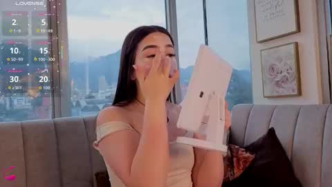 Ivanna West online show from 11/18/25, 11:36