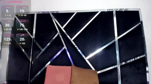 Snapshot of ivannaa18 chatting on 10/27/25, 03:32 ivannaa18 online show from 10/27/25, 03:32