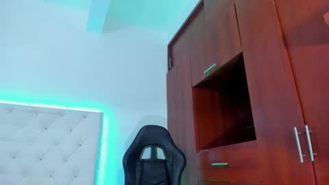 Snapshot of ivannapretyts chatting on 09/25/25, 03:27 ivannapretyts online show from 09/25/25, 03:27