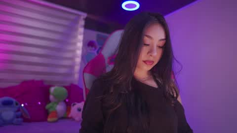 iveet  online show from 11/05/25, 01:55