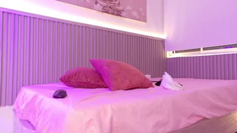 Ivon online show from 09/24/25, 11:57