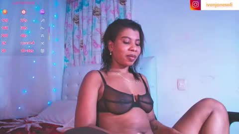  Ivon  Miss Jones  online show from 11/26/25, 04:02