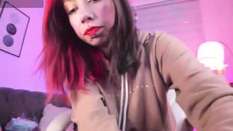 Ivonne  online show from 10/11/25, 12:15